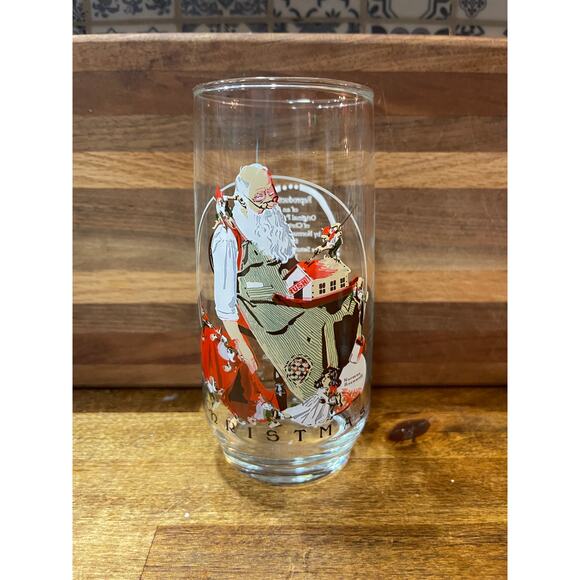 Set of 4 Vintage Santa Coca-Cola Glasses - Picture 15 of 16